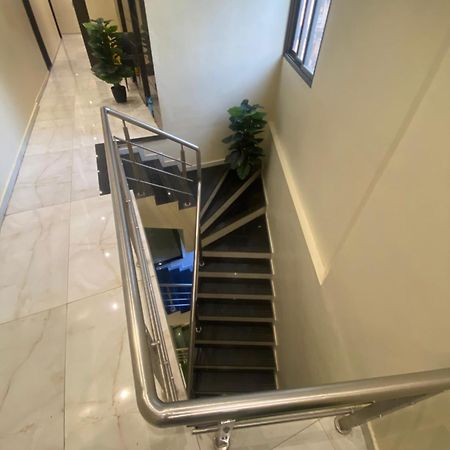 Hotel Ashyana - Near To Grant Road Station Мумбаї Екстер'єр фото